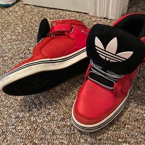 Adidas mid-rise red sneakers